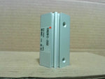 SMC CDQ2B12-25DZ Compact Pneumatic Cylinder 12mm Bore 25mm Stroke Image