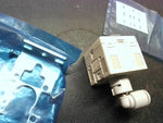  SMC ISE30A-C6L-F Pressure Switch 12-24VDC w/ Cable & Mounting Bracket Image