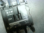  Eaton C25DND325 Definite Purpose Contactor 3 Pole 208/240VAC 50/60Hz 25A Image