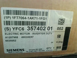  Siemens 1FT7064-1AK71-1FG1 AC Servo Motor 2.59kW / 3.47HP  6000RPM 510-720VDC 126x126mm Flange Mounting Image
