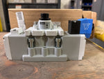  Parker H3EWXBG3B9000FD 2 Position Solenoid Valve 24VDC Image