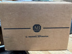 Allen Bradley MPL-B430P-MK74AA Servo Motor 400-480VAC 5000RPM 2.2kW Out 24VDC Brake Image
