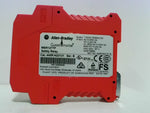  Allen Bradley 440R-N23121 /B Guardmaster LTD Safety Relay 230VAC MSR127TP Image