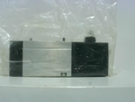  Bosch 0 820 044 002 5-Way 3-Position Control Valve 24VDC Image