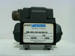  Vickers SM4-10(2.5)9-20/200-10 Electrohydraulic Servo Valve Image