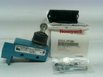  Honeywell BZE6-2RN80 Micro Switch Medium Duty Limit Switch 250VAC Image
