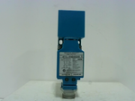  Allen Bradley 871L-XNB40Q40 /A Inductive Proximity Limit Switch 10-30VDC 400mA Load Image