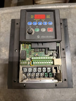  Allen Bradley 22B-D010H204 /A PowerFlex 40 AC Drive w/ 22B-D010F104 Flange Mount Image