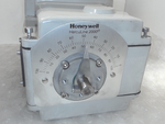  Honeywell 2000-100-150-126-000-20-000000-0-0-00 Herculine 2000 Actuator Motor 120V Image
