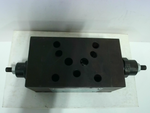  Vickers DGMC-5-AB-BW-BNA-FW-30 SystemStak Pressure Relief Valve 4570PSI Max Image