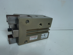  RoboHand RA-90M Pneumatic Cylinder Toggle-Locking Destaco Image