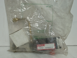  Numatics 081RD400 J016N Pneumatic Regulator w/ 214-117A Pressure Gauge Image