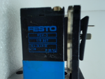  Festo JMVH-5-1/4-B-VI Solenoid Valve 29-145PSI w/ MSV-3 Coils 119807 20.4-26.4VDC 2.5W Image