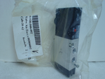  Bosch 0-820-044-002 Control Valve 5-Way 3-Position 24VDC Rexroth Image