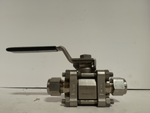  Whitey SS-R63TS8 Rapid Cycle Stainless Steel Ball Valve 2200PSI 152 Bar 1/2" Connection Image