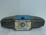  Sperry Vickers 281291 Solenoid Coil Directional Valve DG424-01TC-50 6.1A 115V Image