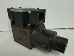  Nachi SS-G01-A5-R-C115-E31 Solenoid Control Valve Directional 110/115V Image