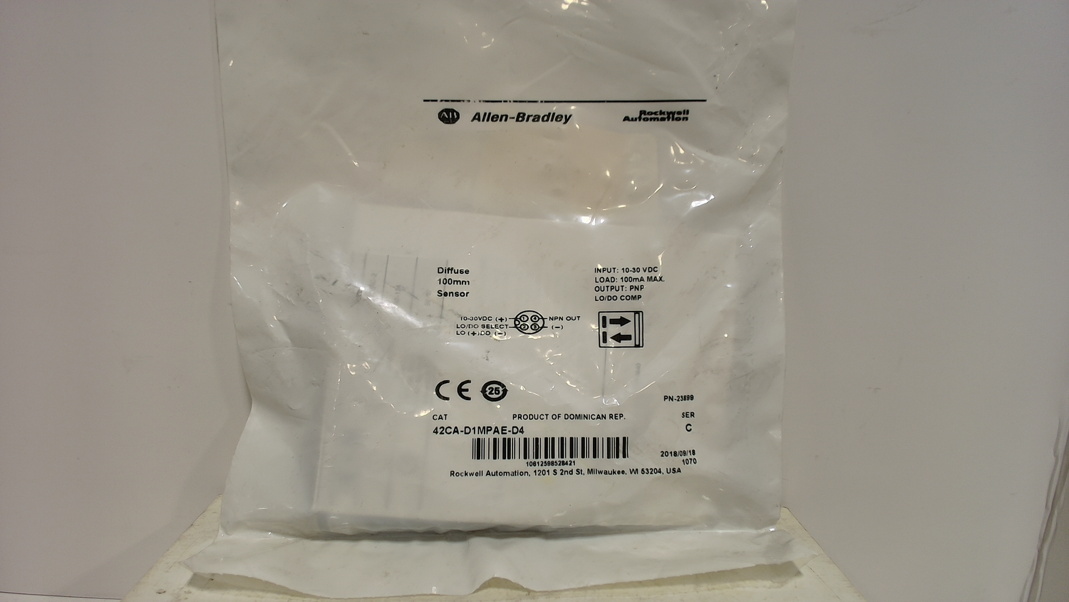  Allen Bradley 42CA-D1MPAE-D4 /C Diffuse Sensor 100mm Sensing Range Image