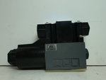  TOKIMEC DG4V-3-2A-M-P7-H-7-52 24VDC Directional Control Valve Image