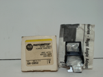  Allen Bradley 60-2052 Photoswitch Right Angle Mirror for Series 6000 Controls Image