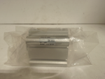  SMC CDQ2A32-20DZ Compact Air Cylinder 32mm Bore 20mm Stroke Image