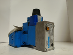  Vickers DG4V-3-OBL-M-WL-B-40 Directional Control Valve Image