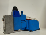  Vickers DG4V-3-0BL-M-WL-B-40 Directional Control Valve Image
