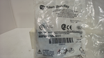  Allen Bradley 800FM-LE7MN3WX11 22 mm Illuminated Extended Momentary Push Button Image