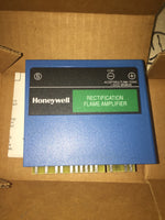  Honeywell R7847A1082 Flame Amplifier  NO BOX Image