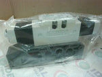  Numatics I24SS515K000030 Pnuematic Solenoid Valve w/ Manifold 110/120W Factory Sealed Package Image