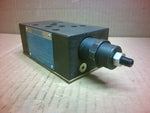  VICKERS DGMFN 5X P2W 30 Hydraulic Flow Control Valve Image