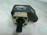  Namco EE230-30420 Cylindicator Proximity Switch Sensor Image