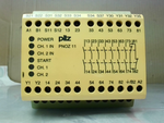  Pilz PNOZ11 Safety Relay Module 774085 110-120VAC 24VDC Image