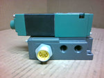  Numatics 082SA431M015W61 Solenoid Valve w/ Manifold 150 PSIG 24 VDC Image