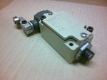  Omron D4B-2115N-KGM Limit Switch 125V 0.27A Image