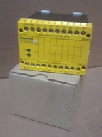 Honeywell FF-SRE30812-C Expansion Module Relay 24VDC Image