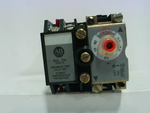  Allen Bradley 700-PT400A1 Control Relay w/ Pneumatic Timer 120VAC Rail Mounted Image