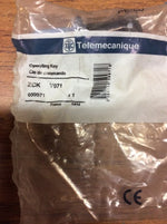  Telemecanique ZCK-Y071 Operating Key Switch Image