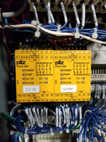  SQUARE D ECS-1011 SAFETY GATE ROBOT CONTROL BOX Image