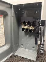  Square D HU362 60A 3-Pole 600V Non-Fused Heavy Duty Disconnect NEMA 1 Image