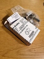  ALLEN BRADLEY 871DBW2N317R3 SWITCH Image