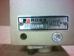  Ross 2751A4915 Single Pilot Operating Check Valve 1/2"" Factory Sealed Image