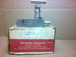  Hex HN49-0122 3/4" Carbon Steel Needle Valve Image