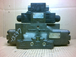  Bosch 9810235596  Hydraulic Directional Control Valve Image