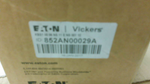  Eaton Vickers KBS1-05-06-NS-11-E-NS-001-10 Axis Pro Directional Valve Image