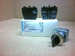  Siemens 3SB3 608-2DA11 Black 3-Position Selector Switch Image