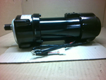  Tsubaki GMTA010-18U15 Gear Motor 0.1 kW 15:1 Ratio 460VAC 180 RPM Out Image