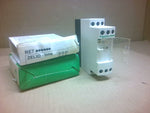  Schneider Electric Zelio Time RE7TM11BU On Delay Timer Relay (0.05s-300h) Image