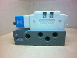  Numatics I24BA43AMQ56Y61 Solenoid Valve w/ Manifold Base 150psig 24 VDC  No Box Image