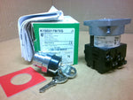  Telemecanique K1SD217B7XS 3 position Key Switch 300VAC 10A Image